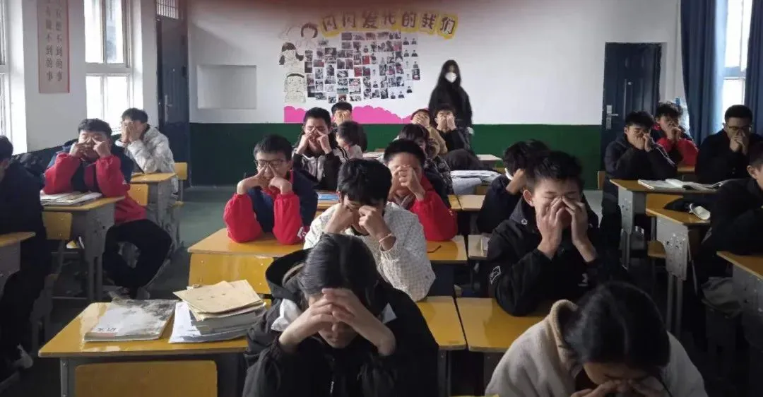 如何利用高科技设备提高篮球运动员的速度和灵活性_2